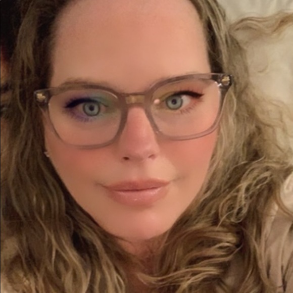 Meet your Posher, Sheila - Picture 2 of 2